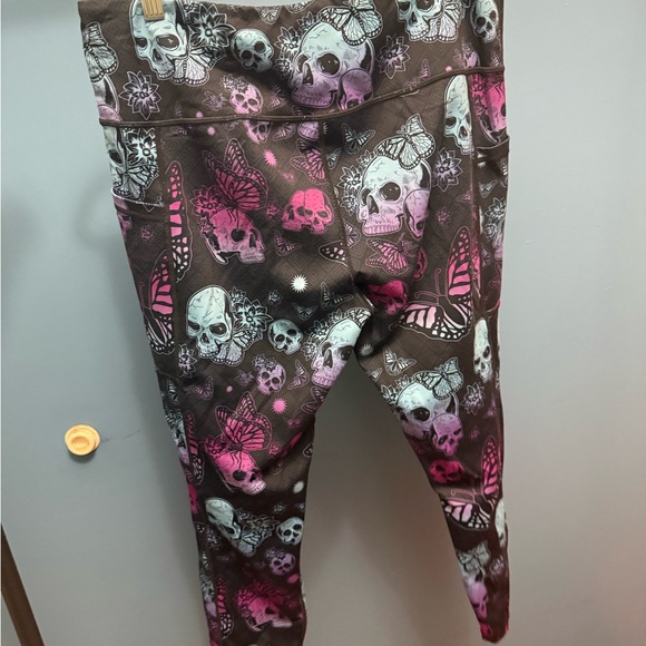 Constantly Varied Gear CVG Capri Leggings - Pink and Blue Skull Butterfly Design - Picture 4 of 4